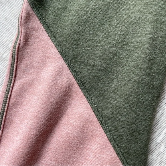 WE OVER ME Synergy Leggings Green Olive Pink XS - Picture 7 of 10